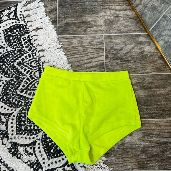 Sexy Fuzzy Neon Set with extra Mesh Biker Shorts NWOT - Picture 3 of 6